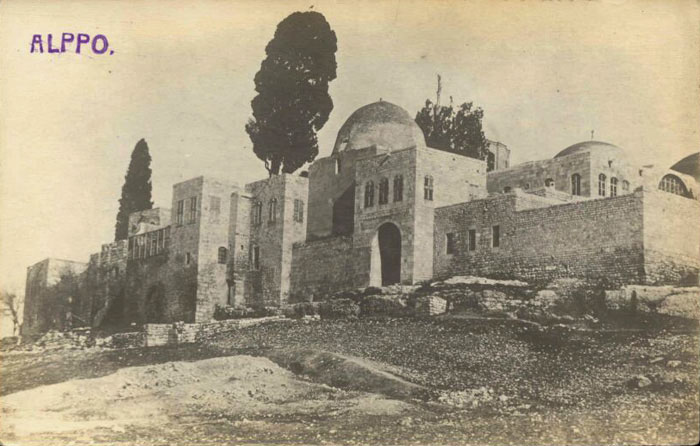 Entrance to the Cheik et Bakr quarter, circa 1910