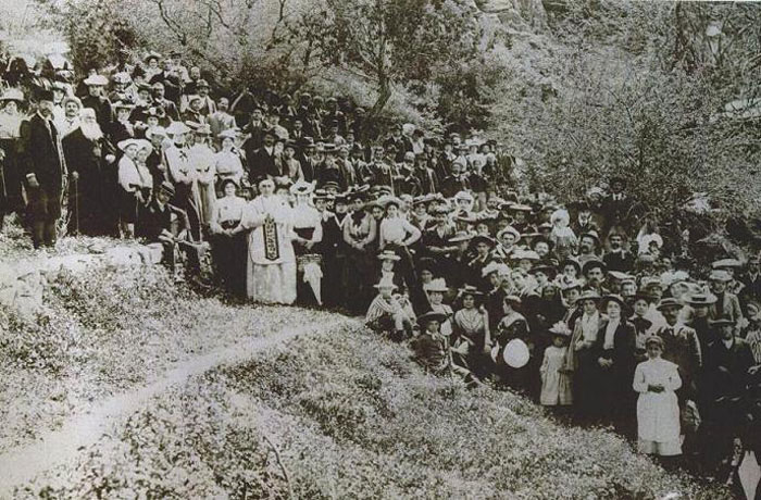 Pilgrims at the House of Virgin Mary, Ephesus (around 1900-1901)