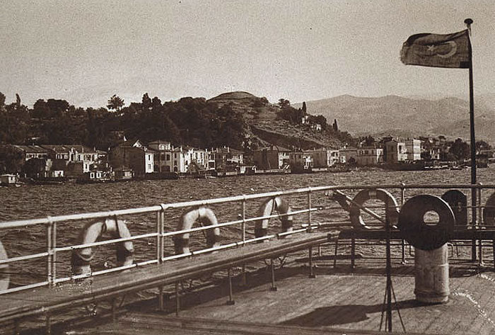 photo of the Göztepe coastline near Izmir, dated around 1930