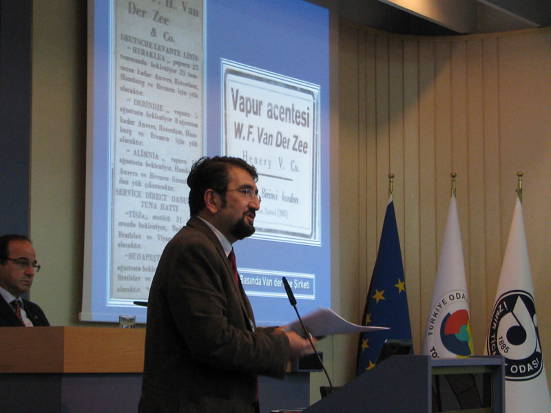 Dr. Ahmet Mehmetefendioğlu delivering his speech