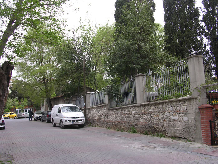 image courtesy of George Vassiadis, photographed 2008