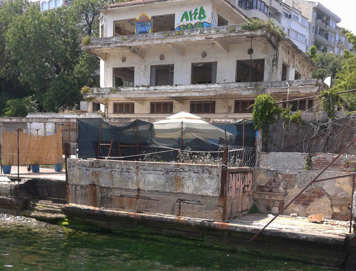 image courtesy of Osman ndes, photographed 2014