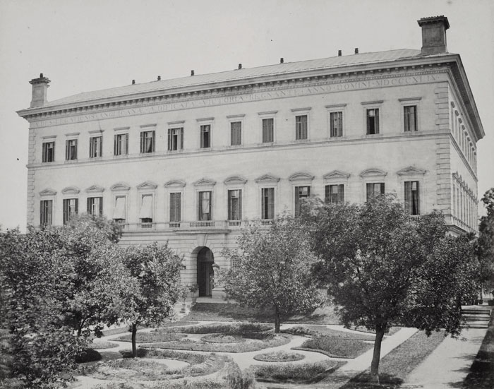 1862, photographer Francis Bedford