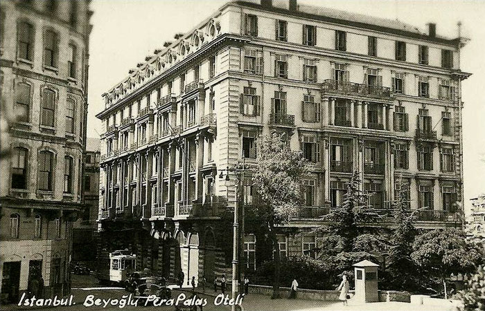 1935